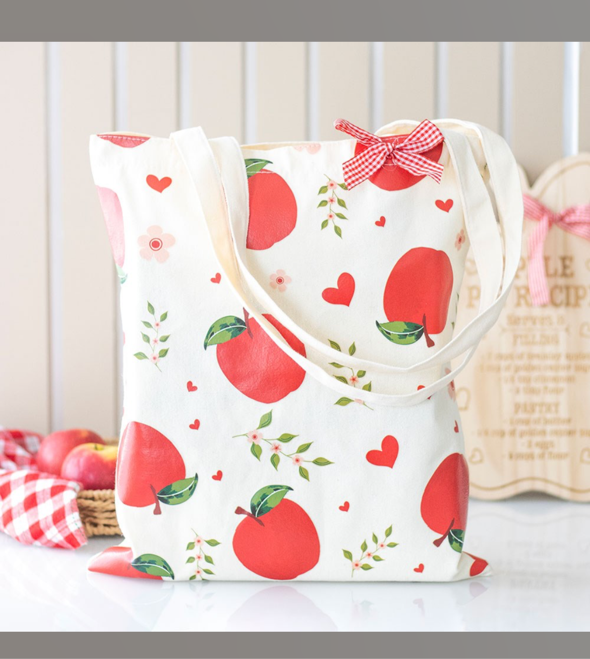Apple tote bag 🎀